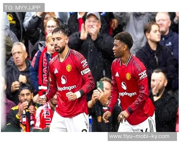 曼联一战飙升至第六名距离第四名桑德兰仅差一分 曼联一战飙升至第六名距离第四名桑德兰仅差一分