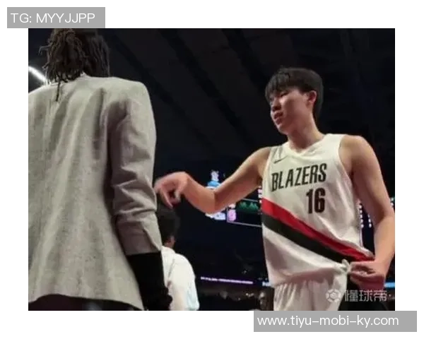 杨瀚森末节表现出色贡献5分4板2助1断正负值1展现锻炼价值